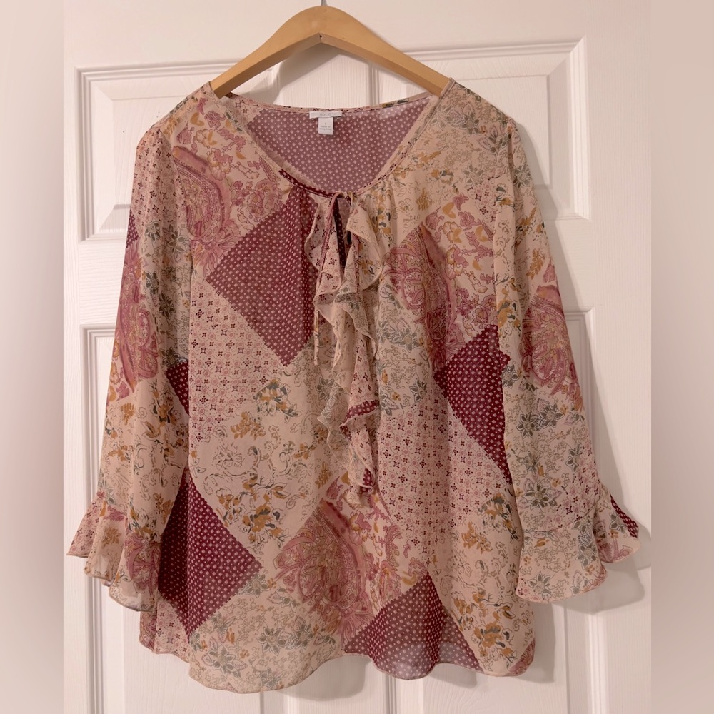 Beautiful Blouse for Fall! Brown tones with Burgundy pattern.